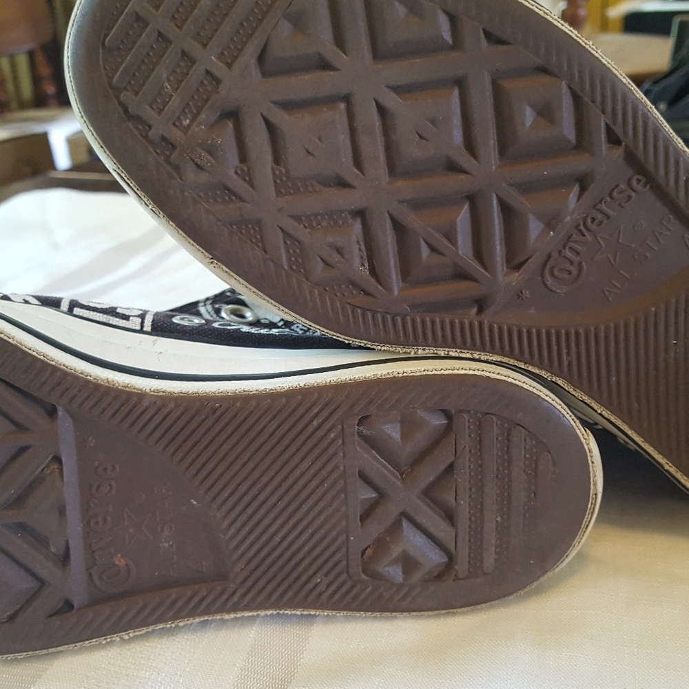 Converse - Picture 6 of 8